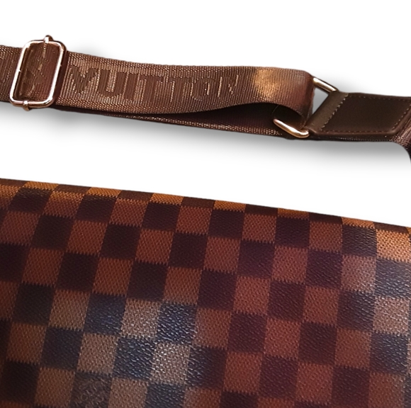 LOUIS VUITTON Paris Damier Ebene District PM Brown Leather Messenger Bag RARE - Picture 5 of 13